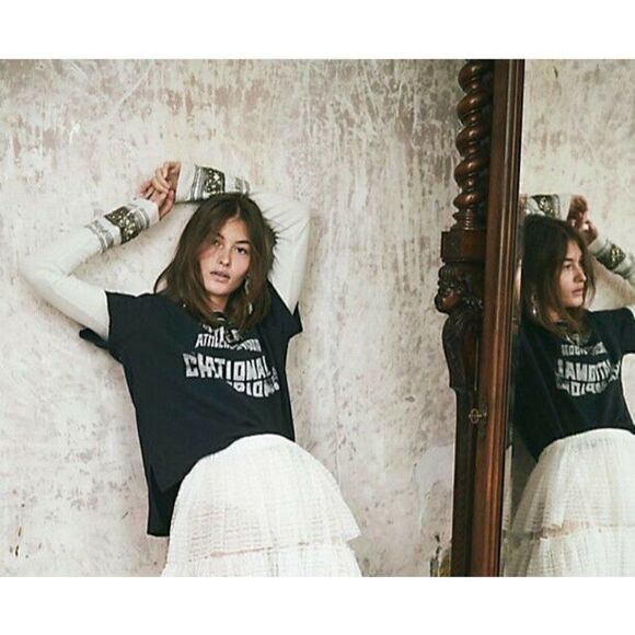 NWT FREE PEOPLE Sz M FOR THE LOVE OF GEO TWOFER EMBELLISHED GRAPHIC THERMAL TOP - Picture 2 of 5